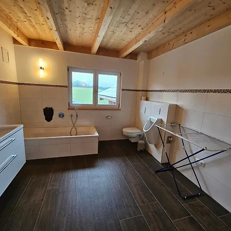 Penthouse-ferienwohnung Auf Rups Hof * Landau an der Isar