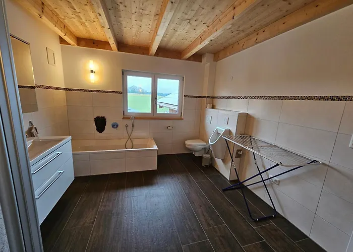 Penthouse-ferienwohnung Auf Rups Hof * Landau an der Isar