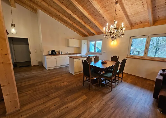 Penthouse-ferienwohnung Auf Rups Hof Landau an der Isar