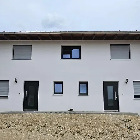 Apartamento Penthouse-ferienwohnung Auf Rups Hof